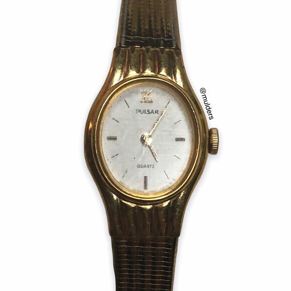 FOR PARTS Vintage Pulsar Ladies Gold Tone Wrist Watch - Doesn't Run - Picture 1 of 10